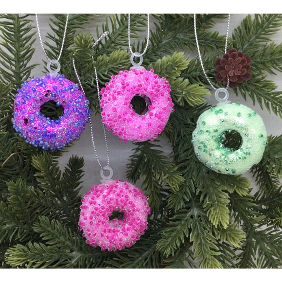 8 Donuts Mini Tree Christmas Ornaments-Pink Purple Green Food Sweet Treat Pastry - Picture 4 of 4